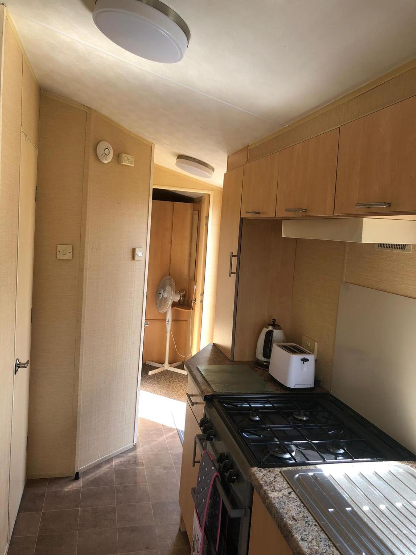 Adorable 2 Bedroom Caravan In Clacton-On-Sea Esterno foto