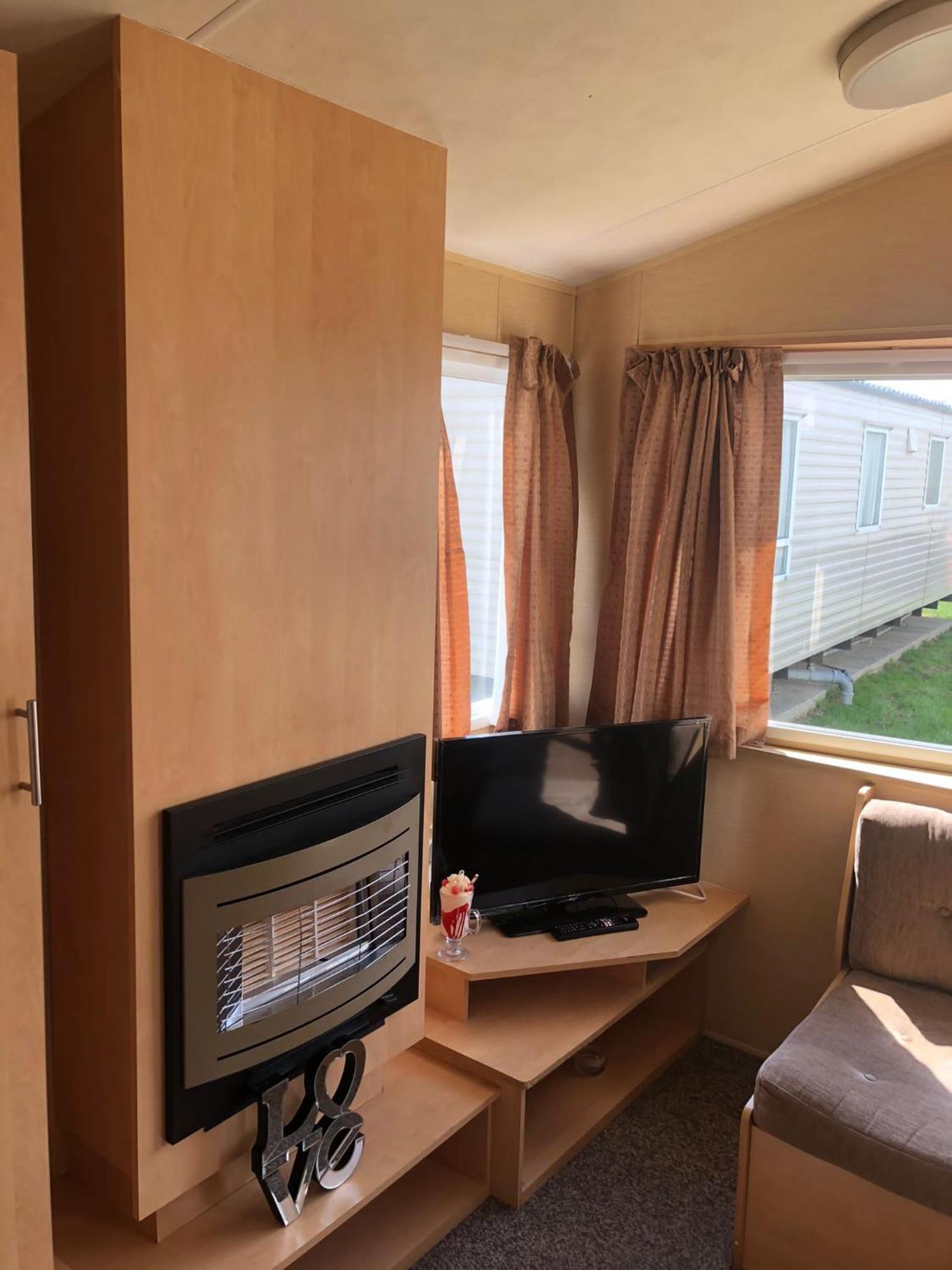 Adorable 2 Bedroom Caravan In Clacton-On-Sea Esterno foto