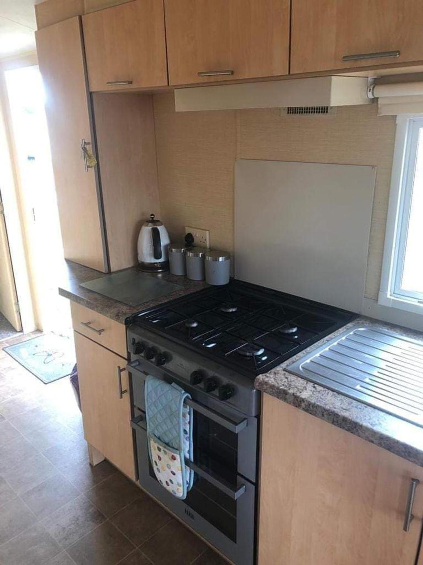 Adorable 2 Bedroom Caravan In Clacton-On-Sea Esterno foto
